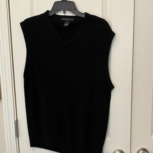 Geoffrey Beene Men's V-Neck Black Sweater Vest